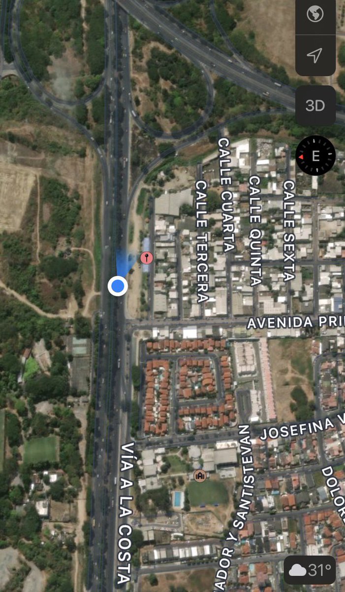 fabchang's tweet photo. En Km. 8.5 de vía a la costa, frente a la Coop. Puertas al Sol junto a Puerto Azul,  tanqueros descargan en canal de aguas lluvias. Tanquero UBA-3896 captado el 3/oct/23 a 11:11 am. Autoridades cumplan con su rol: @ambiente_gye, @alcaldiagye , @Ambiente_Ec, @emapagye, @interagua https://t.co/Yt2EhYewwP