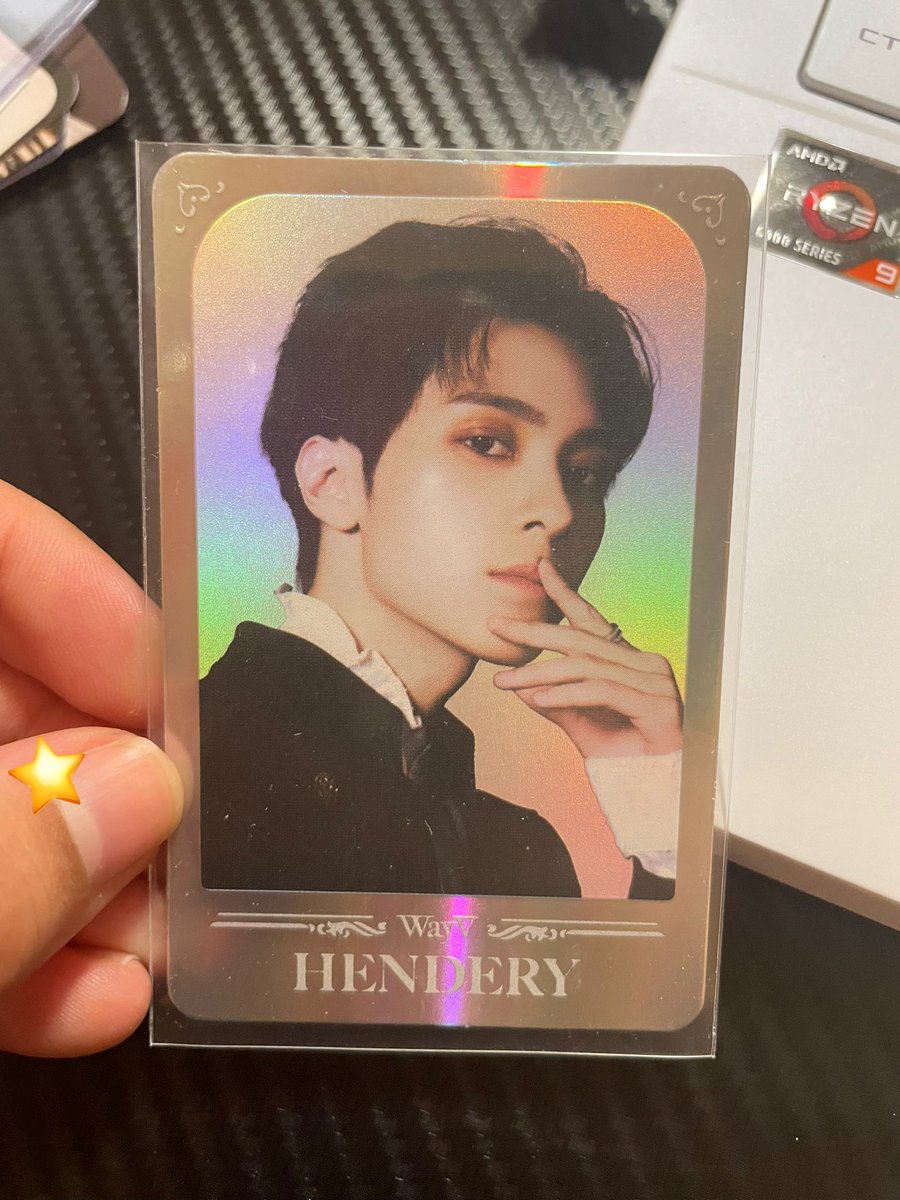 wayvteeez's tweet photo. henderyโs biggest fan has acquired RARE SHINY HENDERY CARD @yyangGOs i could cry rn thank you ๐ฅน๐ซถ๐ฝ #yyfb https://t.co/wndVfrWRdW
