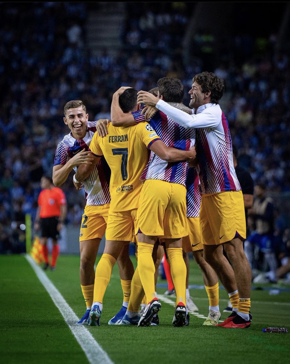 FerminFR32's tweet photo. 📸 Fermín sur Instagram: 

"Victoire très importante dans un match difficile, allons en chercher plus l'équipe ! 🍍💪🏼

Força Barça ! 💙❤️" https://t.co/ab6tRFQ83f