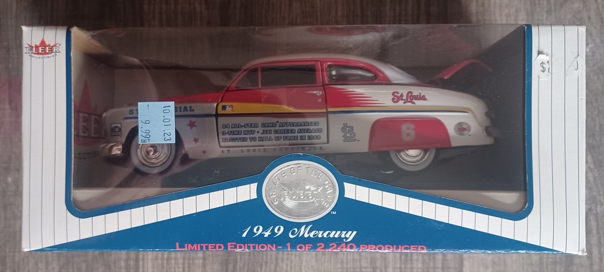 jAbRoNi1980's tweet photo. #GoodwillFind (1st ever card related item)
2002 Fleer Collectibles Greats of the Game @Cardinals Stan Musial 1949 Mercury 1 of 2240
I've never seen these before that I remember
@CardPurchaser @DubMentality @stlcrdnlsfn08 https://t.co/cq4aHGBhgB