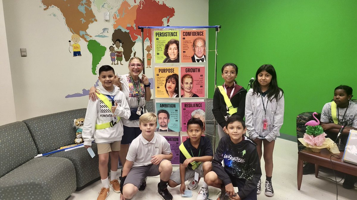 MarsiaTucci's tweet photo. #HispanicHeritageMonth Learning about Hispanic Leaders that inspire us to do our best. “Everyone needs to be represented!”@JupiterElemPBC @mariabishop4 @561Sdpbc @WIDA_UW @Crayola #colorsoftheworld @WIDA_UW @EllevationEd @ParticipateLrng #unitingourworld #globalleaders #ESOL #MLs https://t.co/s8Gijbh9JQ