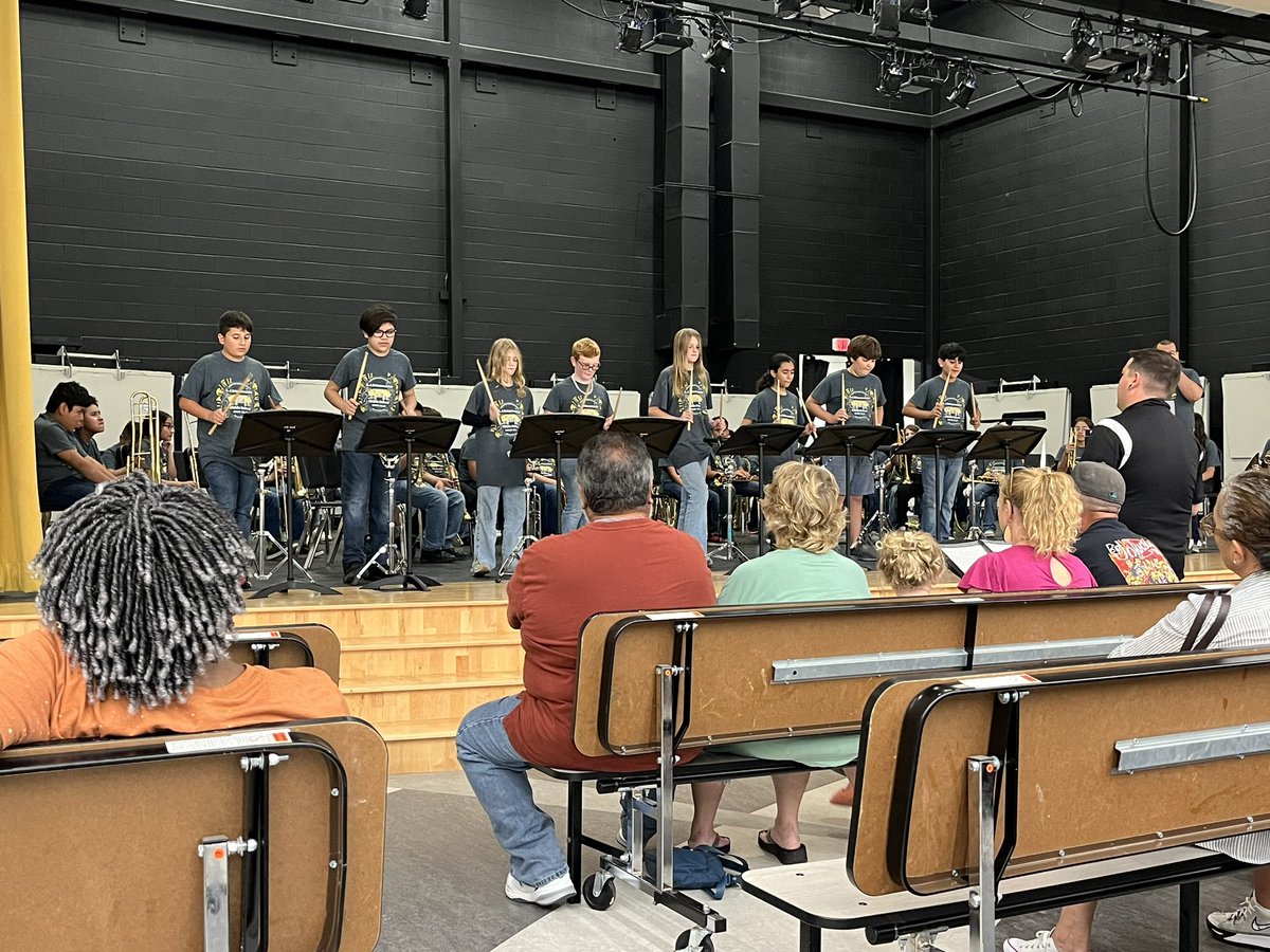 AJBtoroband's tweet photo. Beginner Demonstration Concert! Percussion started off by showing some exercises they’ve been working on in class. 
#MusicforAll #BeginnerBand #FirstConcert https://t.co/IHXlTvwFTm