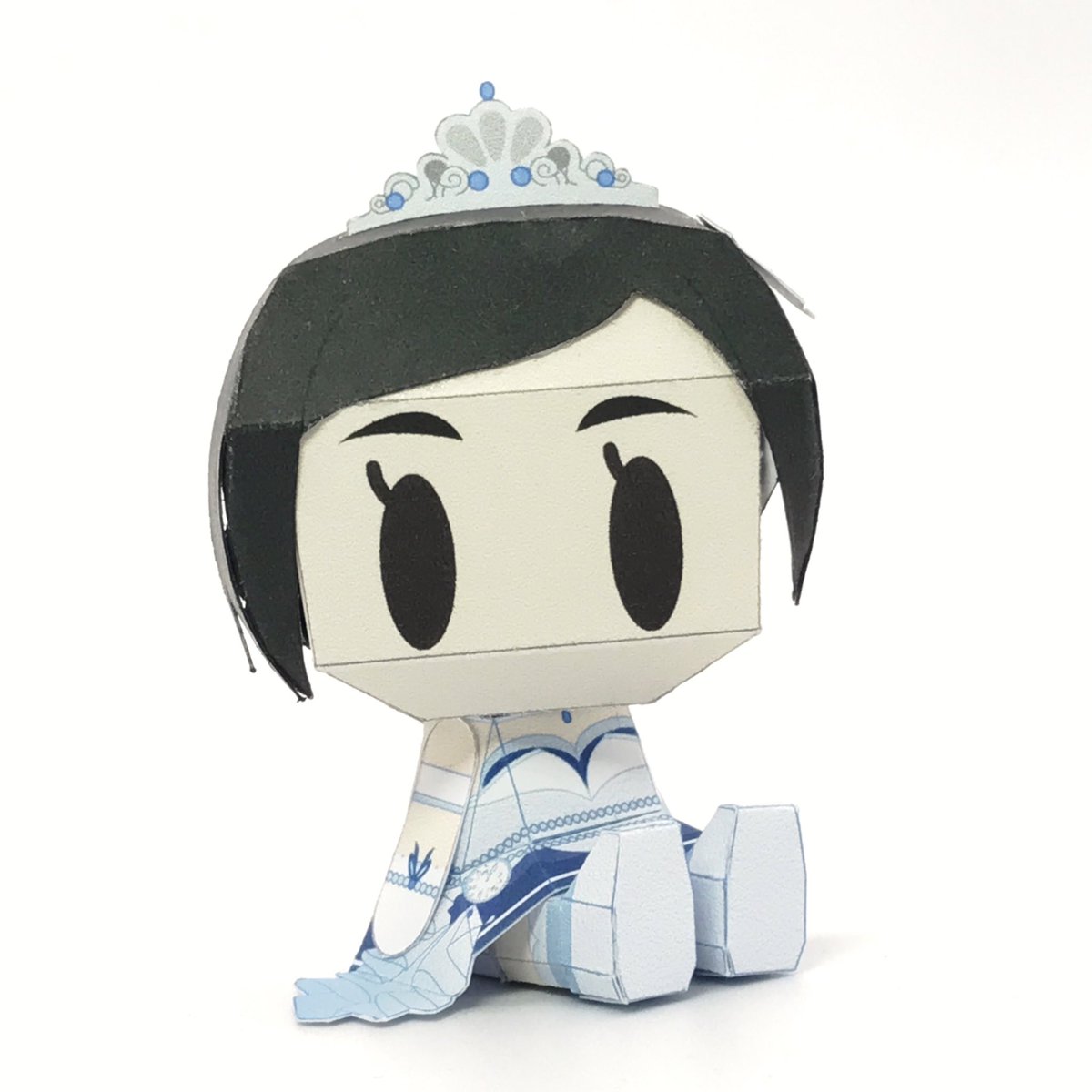 「ミニ 松尾千鶴ちゃん[2020年5月作成]#ペーパークラフト #松尾千鶴 #ガベ」|ガーベラのイラスト