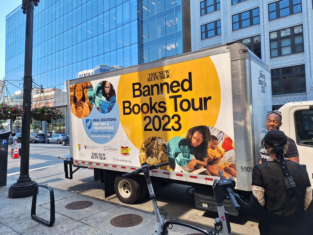 Michael Tomasky tweet media