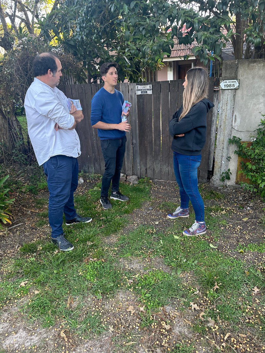 Con <a href="/LuchoBugallo/">LUCHO BUGALLO</a> recorrimos La Lonja, escuchamos a los vecinos del barrio que en estos últimos 4 años de gestión sufrieron de la ausencia del intendente. 

Gracias Lucho por acompañarnos 💪💪💪