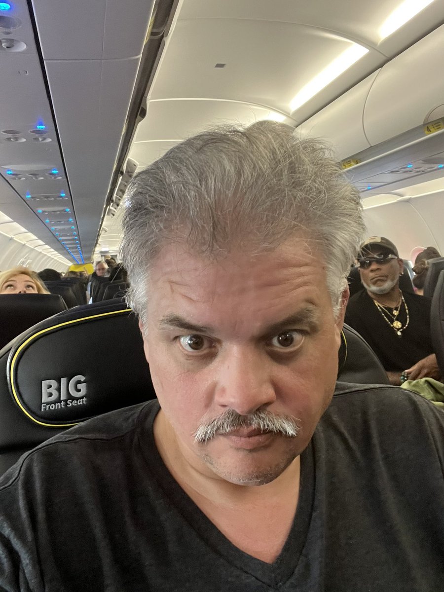 Aaron Harris tweet media