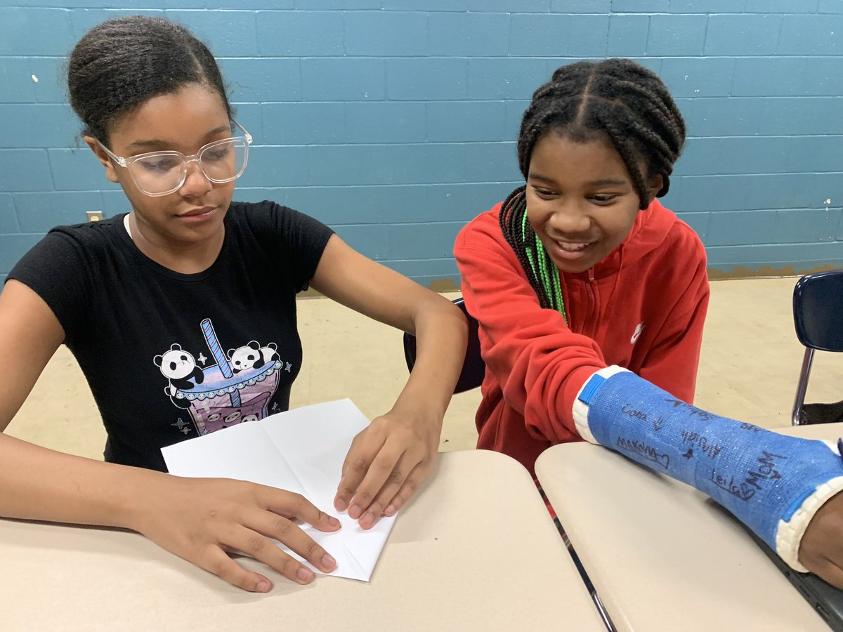 missgoldman19's tweet photo. Working in teams to create the perfect glider. Will it land on the target we will find out! @ClassroomChamps @JenksMS1 @PSDRI_Schools @PSD_CTE_ARTS @PLTWorg #projectleadtheway #flightandspace #learning #paperplanes #teamwork #bettegetsbetter #mallorytsechams #classroomchampions https://t.co/tjkAimiN17