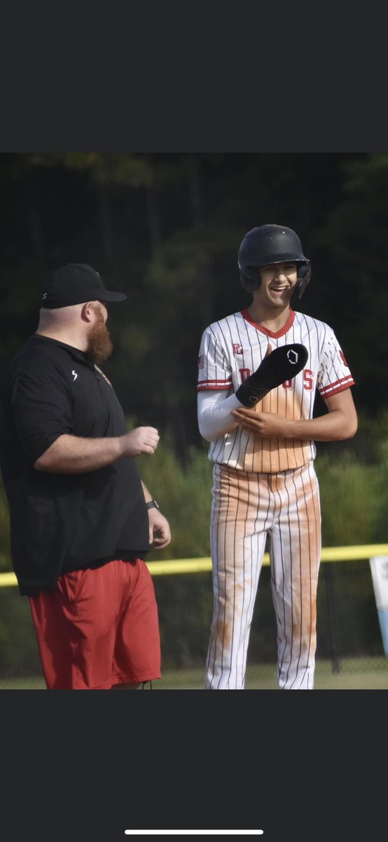 LandonHamlin's tweet photo. Just wanted to to thank coach H for allowing me to play with this this weekend had a great weekend going 5for7 3 doubles and 2 singles and a hit by pitch @AJHickey037 @Dungeondogbball @DdogsRecruiting @PG_Scouting @PerfectGameUSA https://t.co/lvRd4lNgND