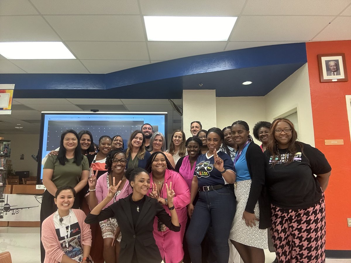 Day 3 of ESP Fall Regional Huddles was amaazzziiinnnggg!!! Come #catcthhewave tomorrow at Seminole Ridge HS 5-7pm. Thank you <a href="/WatkinsSeminol1/">Watkins Seminoles</a> for allowing us to use your space. #ESP2024 <a href="/SDPBCProfDev/">SDPBC Professional Development</a> <a href="/KeiunnaHernand1/">Keiunna Hernandez</a> <a href="/teach2im/">Lisa</a> <a href="/tboysaw/">tboysaw</a> <a href="/myra_matthew1/">Myra Matthew</a> <a href="/maureenthomp12/">Maureen Thompson</a>