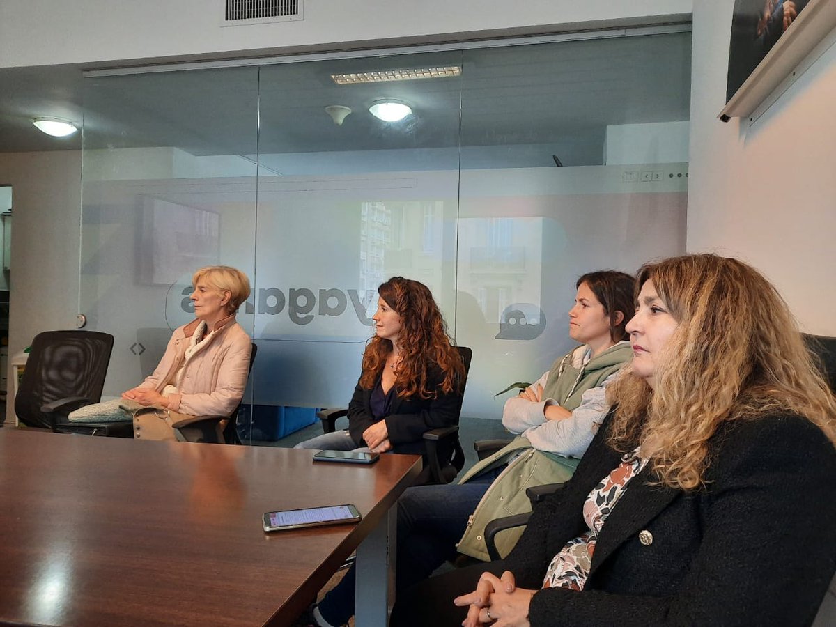 PrimeroEd's tweet photo. Hoy, las Organizaciones de Primero Educación sostuvieron una reunión fructífera con el equipo de Patricia Bullrich para compartir un documento clave sobre propuestas educativas

Agradecemos al equipo de @patobullrich @fabiojquetglas @ajmechet @PatriMonicPerez https://t.co/RTJViVfklT