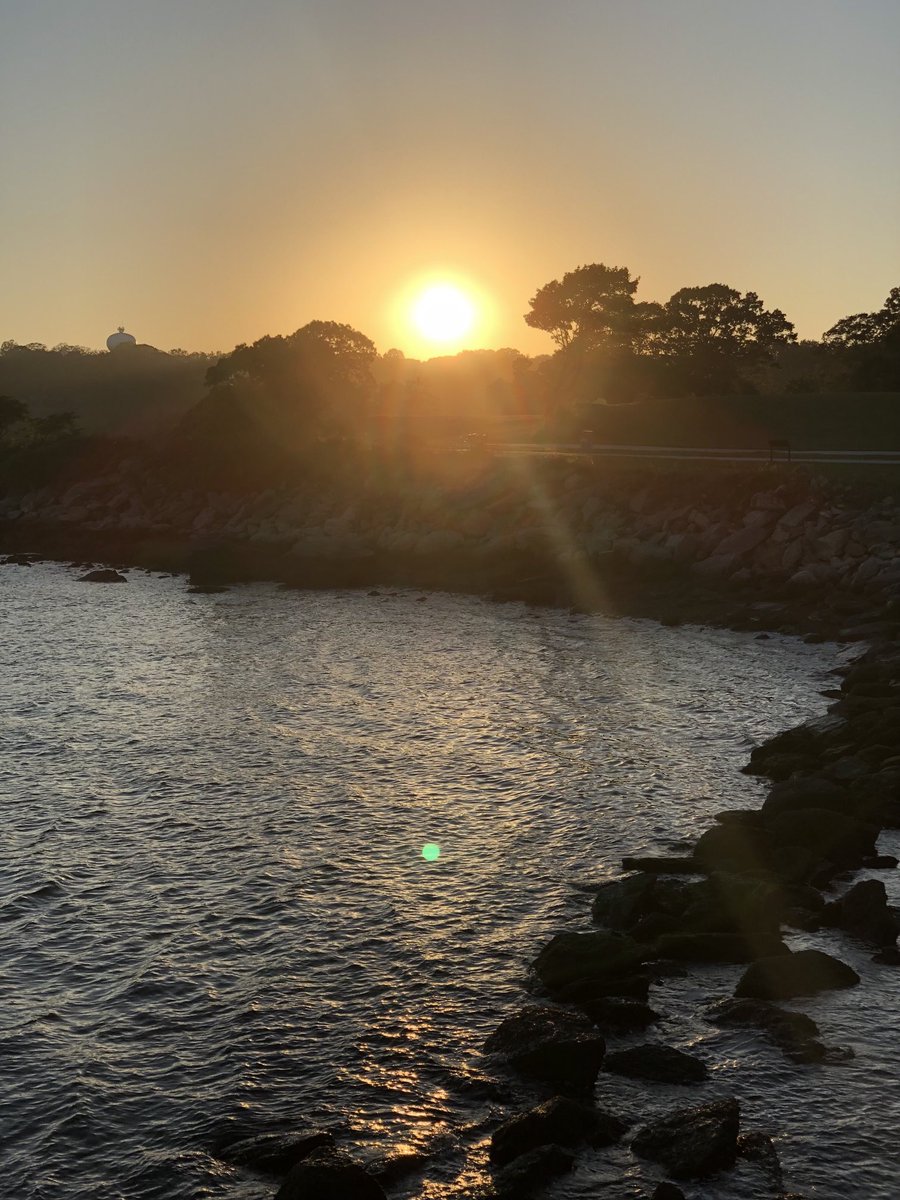 lizzy1124's tweet photo. Rocky point! https://t.co/VVwsrU8KDm