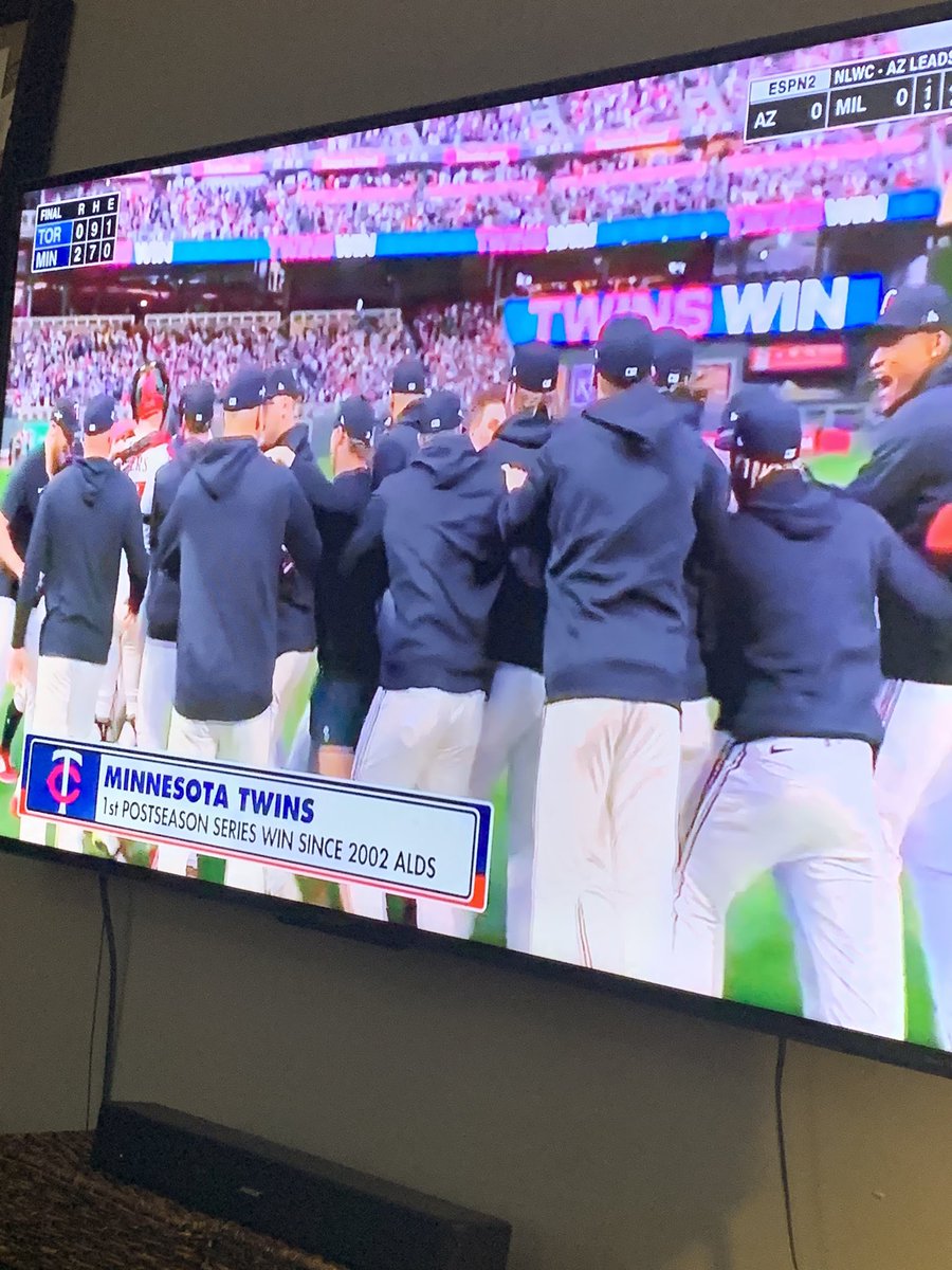 ConnorECH's tweet image. THIS TEAM CANT LOSE! #LIGHTWORK #FORDOZIER