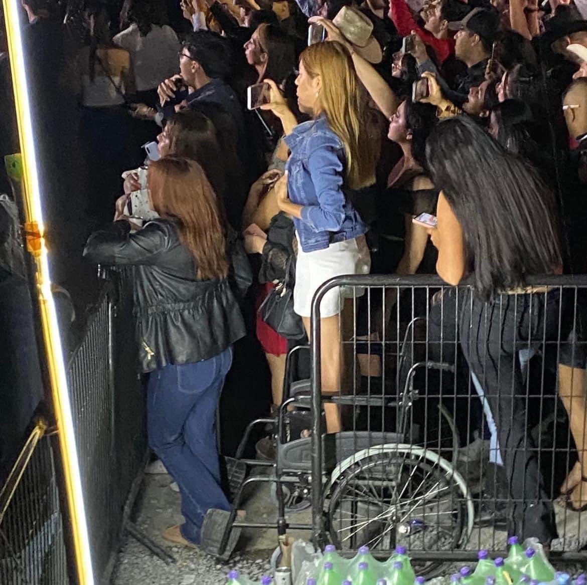 LDR BUZZ🍒 tweet media