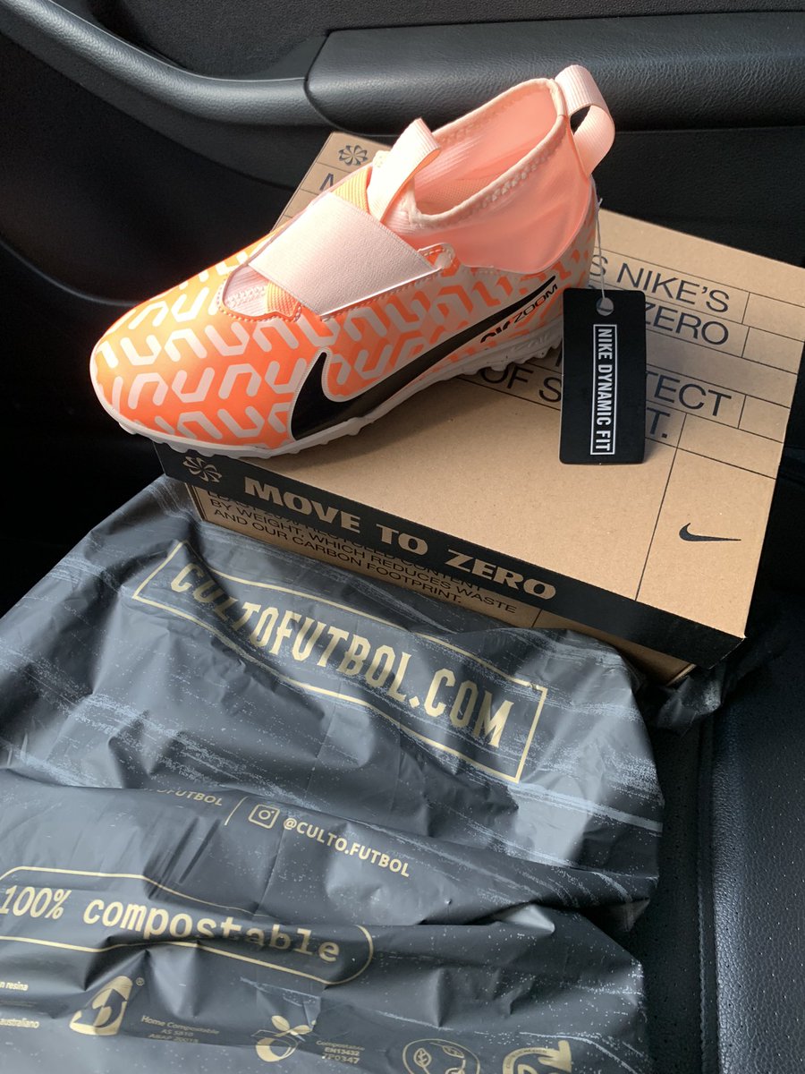 MrGTI35's tweet photo. @CultoFutbol @innovasport El día de hoy, realice una compra en la tienda @CultoFutbol en plaza oasis en la Cdmx y la atención no fue la mejor y no me registraron mi compra en el programa Legends. 
Anexo ticket y las personas que no me atendieron de una forma profesional. https://t.co/YcapSU2SJj