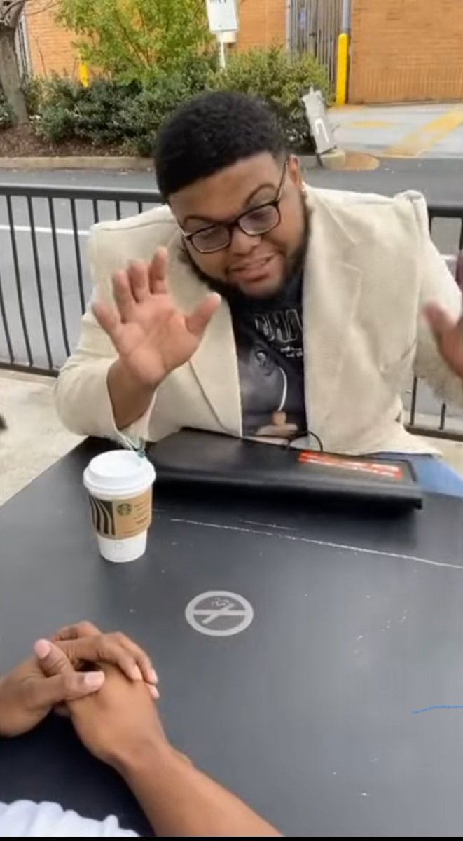 astromagentum_'s tweet photo. @Akademiks bro might beat it w/ this lawyer https://t.co/XSTGh7p17J