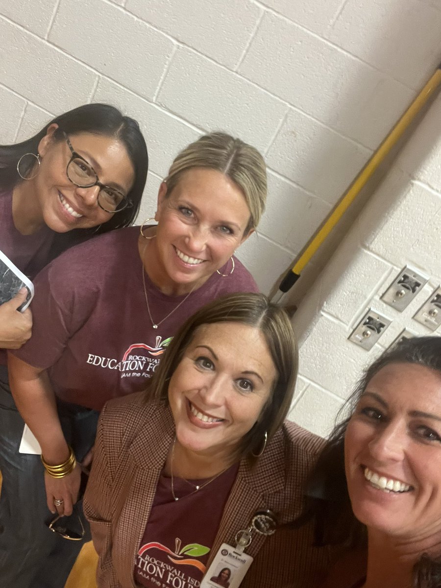 drmjohnston10's tweet photo. Thank you to @ToyotaRockwall for your support at our @rockwallschools Wellness Walk! We appreciate Student Services for organizing this! Appreciate these @RockElemC_I principals coming out! #WeLeadTX https://t.co/GEF8eua46W