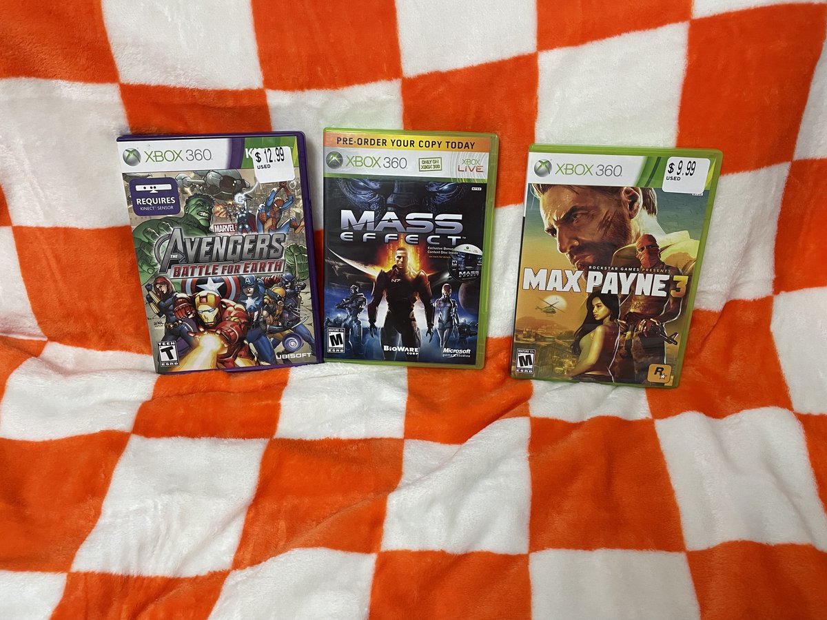 TsakuraWataame's tweet image. Today&apos;s #XboxCollection are
1 Marvel Avengers: Battle for Earth. Here is a #Kinect Fighting game.
2 Mass Effect Pre-Order Disc. A Bonus Disc for Pre-Ordering the game!
3 Max Payne 3. A great game to enjoy!
