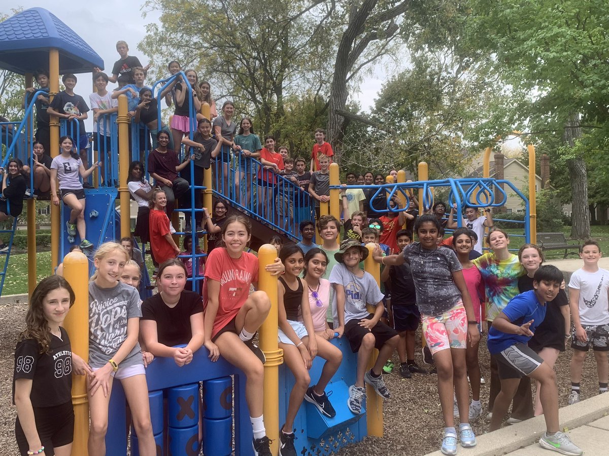 Charger Cross Country runners find time to have some fun during practice !  #d15strong