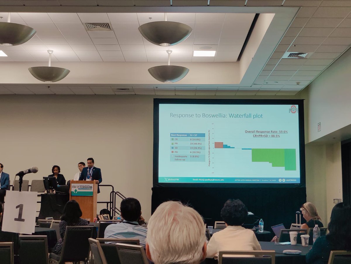 Exciting to see so many people staying back at #ASTRO23 all the way till the last day, last session! Maybe everyone was waiting to listen to my talk? 🤣 Great discussion though, thanks to other presenters, moderators, and the audience. @JHGLab @JKMatsui @TheDrWood @BismarckOdeiMD