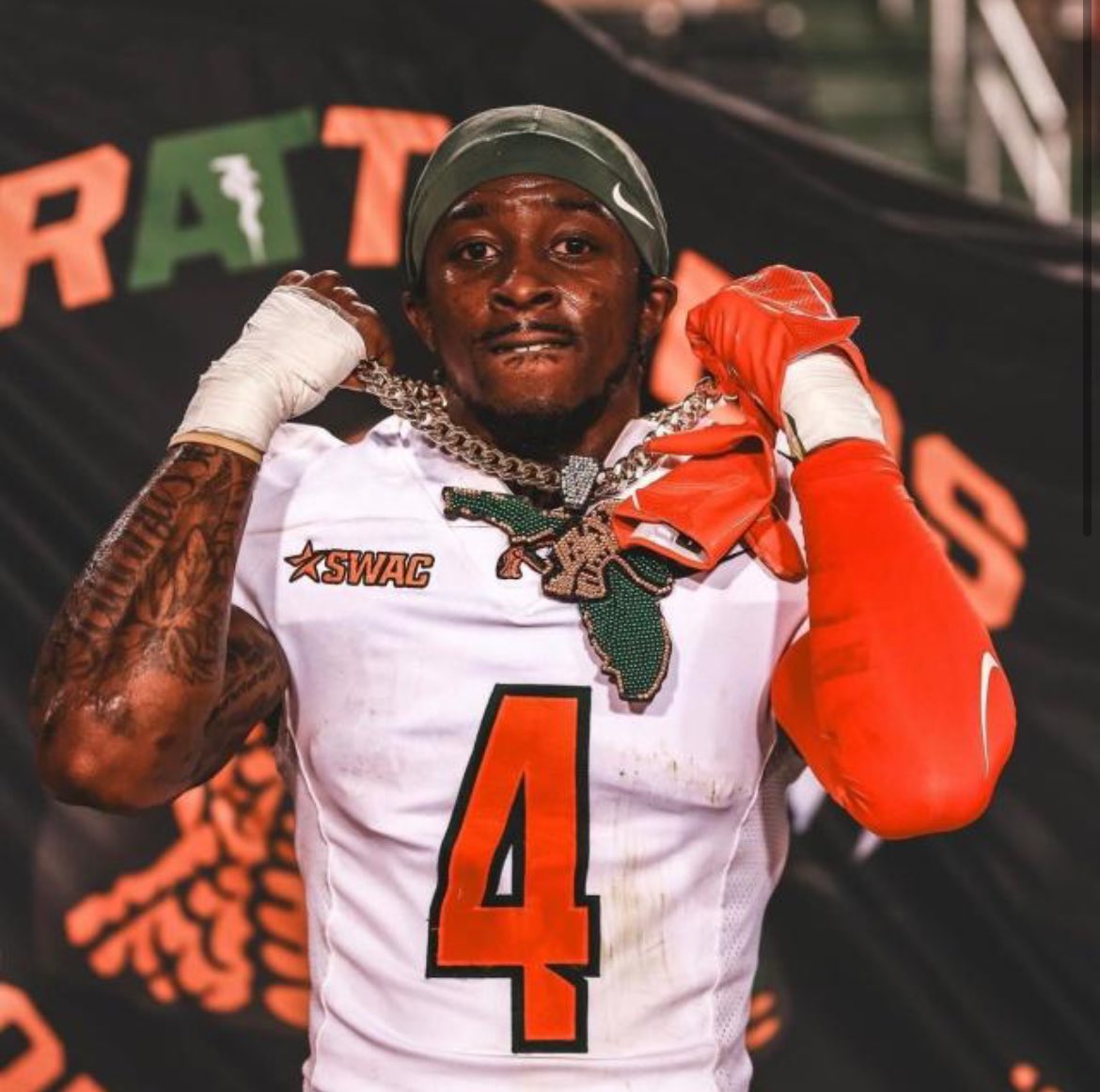 moewill0's tweet photo. #AGTG BLESSED to receive my first Division 1 offer from Florida A&amp;M University @samspiegs @JeritRoser @RecruitLouisian @Coach2Bless @LAvsAllYall @on3dotcom @DPTnola https://t.co/62cE48lKNv
