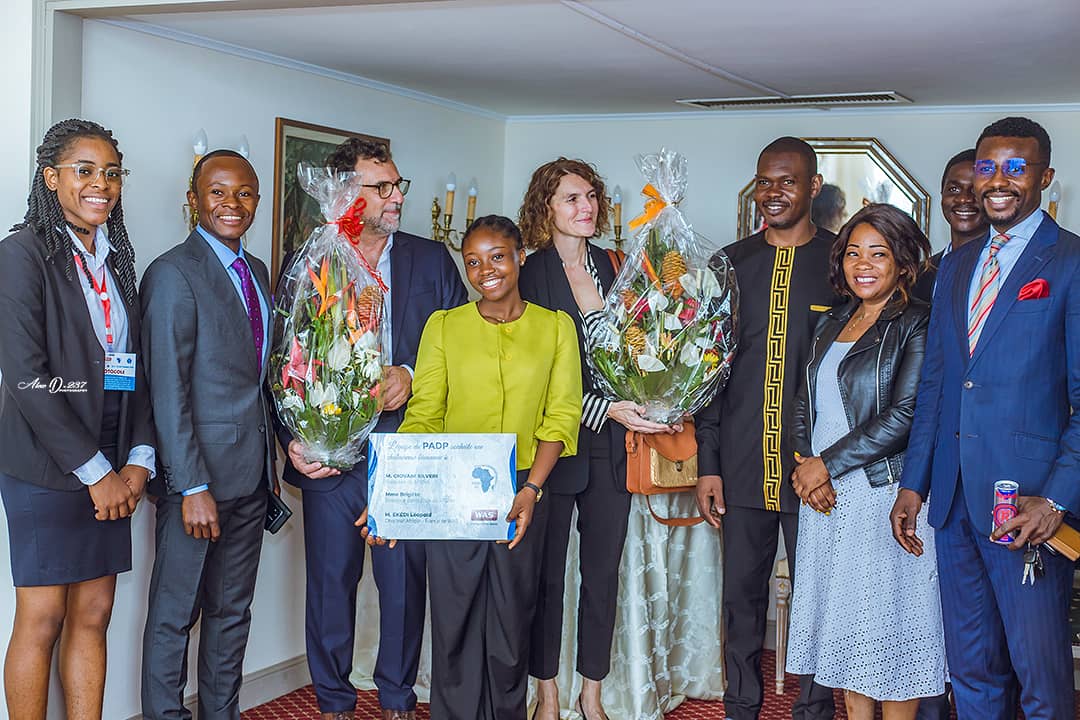 HarrisTagne's tweet photo. Les 28 et 29 Septembre dernier à Yaoundé HOTEL MONT FEBE nous avons organisé en partenariat avec #apsna #netsante ,#weehive #MINSANTE ,#MINPOSTEL ,#MINPROFF #unicefcameroun,#GIZ un atelier de présentation et mise en place d'un système de santé digitalisé au Cameroun. https://t.co/fx6i1Oh0An