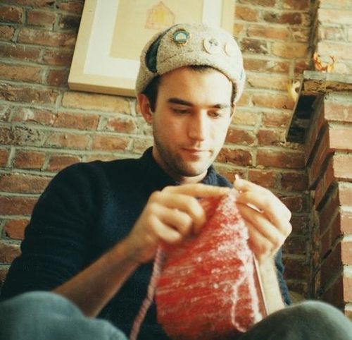 bigjuncofan's tweet photo. Sufjan Stevens is a knitter btw https://t.co/NuTXWn9QfK