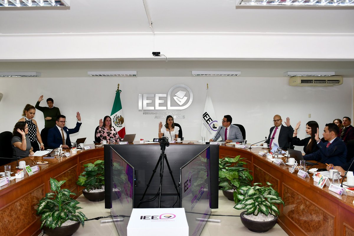 IEEAGS's tweet photo. En este boletín reunimos la información más importante sobre la sesión extraordinaria donde el Consejo General declaró el inicio del Proceso Electoral Concurrente 2023-2024.

Aquí puedes consultarlo 📃👀👇🏽

https://t.co/ikseQfVNTE

#Elecciones2024🗳 #IEEAgs #IEEAgsInforma📣 https://t.co/iczaqKM6pC