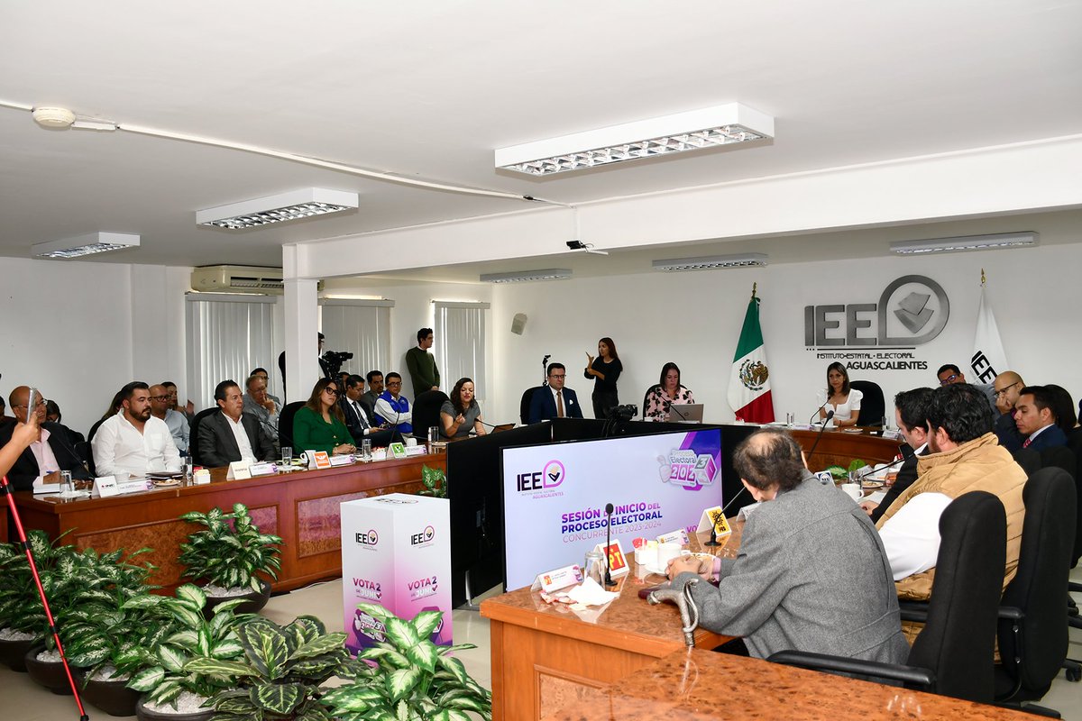 IEEAGS's tweet photo. En este boletín reunimos la información más importante sobre la sesión extraordinaria donde el Consejo General declaró el inicio del Proceso Electoral Concurrente 2023-2024.

Aquí puedes consultarlo 📃👀👇🏽

https://t.co/ikseQfVNTE

#Elecciones2024🗳 #IEEAgs #IEEAgsInforma📣 https://t.co/iczaqKM6pC