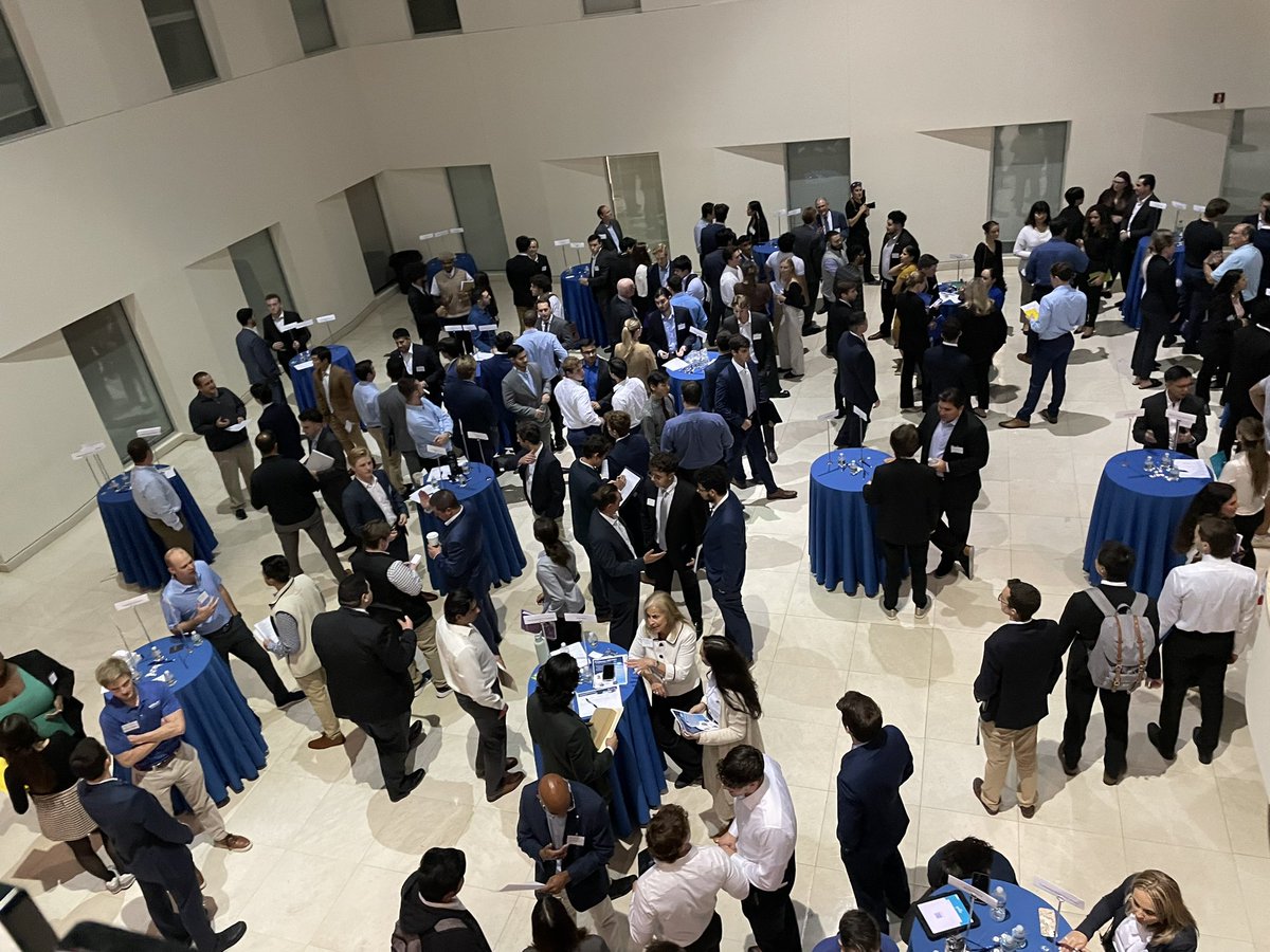 JoyceStrawser's tweet image. Fantastic turnout for our @hallBusiness Finance Networking Forum!  Huge thanks to our @SetonHallAlumni who are here supporting and recruiting our students! @SetonHall