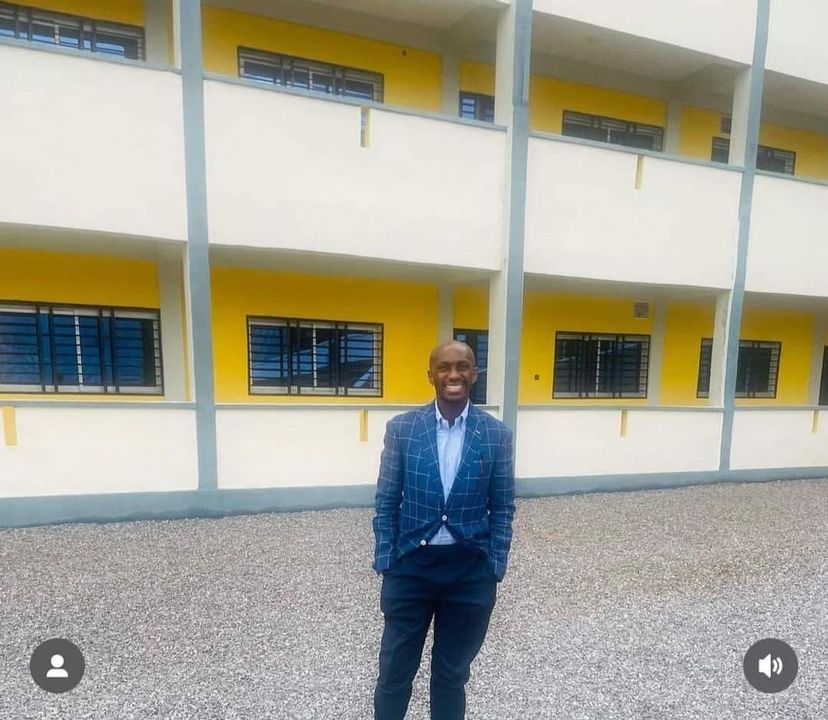 MimiMefoInfo's tweet photo. The school of the former Indomitable Lion Stephane MBIA in YaoundΓ© - https://t.co/fmjrfAlMQd
#StephaneMBIA #IndomitableLion #Yaounde #Cameroon #CameroonFootball https://t.co/Rwrk4fWJpL