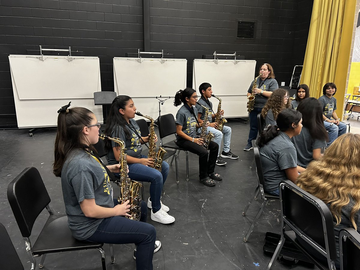 AJBtoroband's tweet photo. Woodwind portion of our Beginner Band Demonstration Concert! 
#MusicforAll #BeginnerBand #FirstConcert https://t.co/eyPd877nYQ