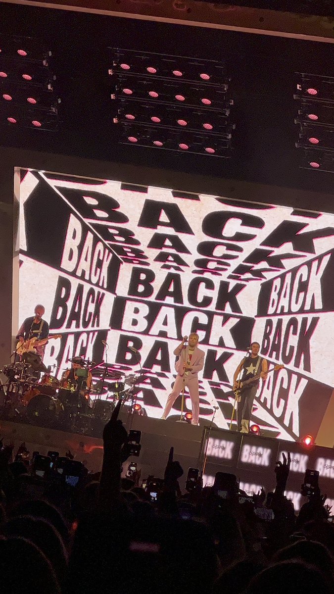 sorchaaaaa_xx's tweet photo. i will never forget tonight what a show 🫶🏻 #5sosmanchester @5SOS https://t.co/MS1RHe0CHh