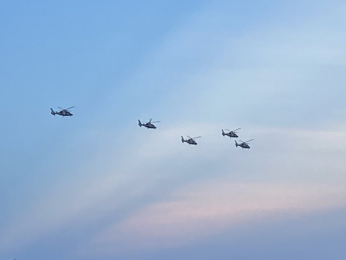 CarolvsCampi's tweet image. Y ahora ¿Por qué tantos helicópteros y aviones sobre #Veracruz #BocaDelRio? #Verfollow