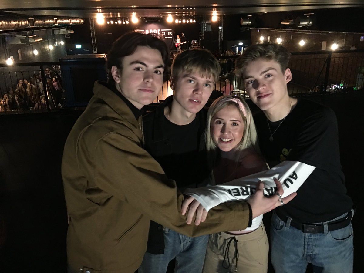 BritsSweetMcvey's tweet photo. #8YearsOfNHC  Happy 8 Years ! Can’t believe it’s been 8 years. So proud of you boys and can’t wait to see what the future has in store for you. Lots of love ❤️❤️❤️ @NewHopeClub https://t.co/w8N33Xmb4o