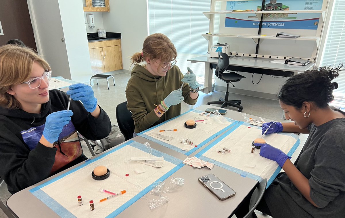 Certified Medical Assistant practicum students are in full swing practicing injections as they prepare for their spring certification exams. 💉Dedication in action! #CMA #iamNISDCTE #futureready  #CertificationPrep <a href="/ByronNelsonHigh/">Byron Nelson HS</a> <a href="/EatonHighSchool/">Eaton Eagles</a> <a href="/NHSTexans/">Northwest High School</a> <a href="/NisdCTE/">NISD CTE</a>