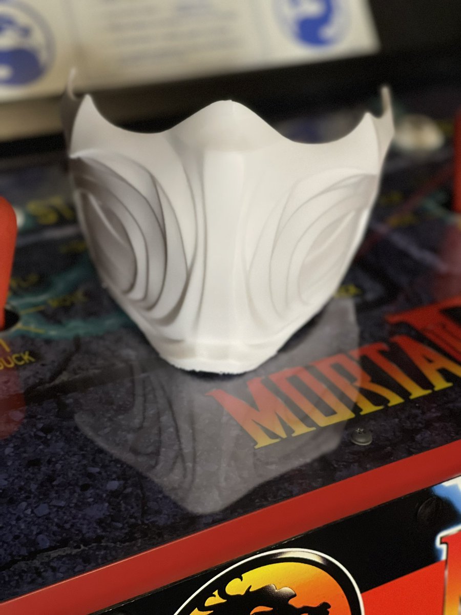 OutworldArmory's tweet image. Got a couple of these raw #Scorpion #MK1 mask prints in my Etsy shop! 
Link in bio!