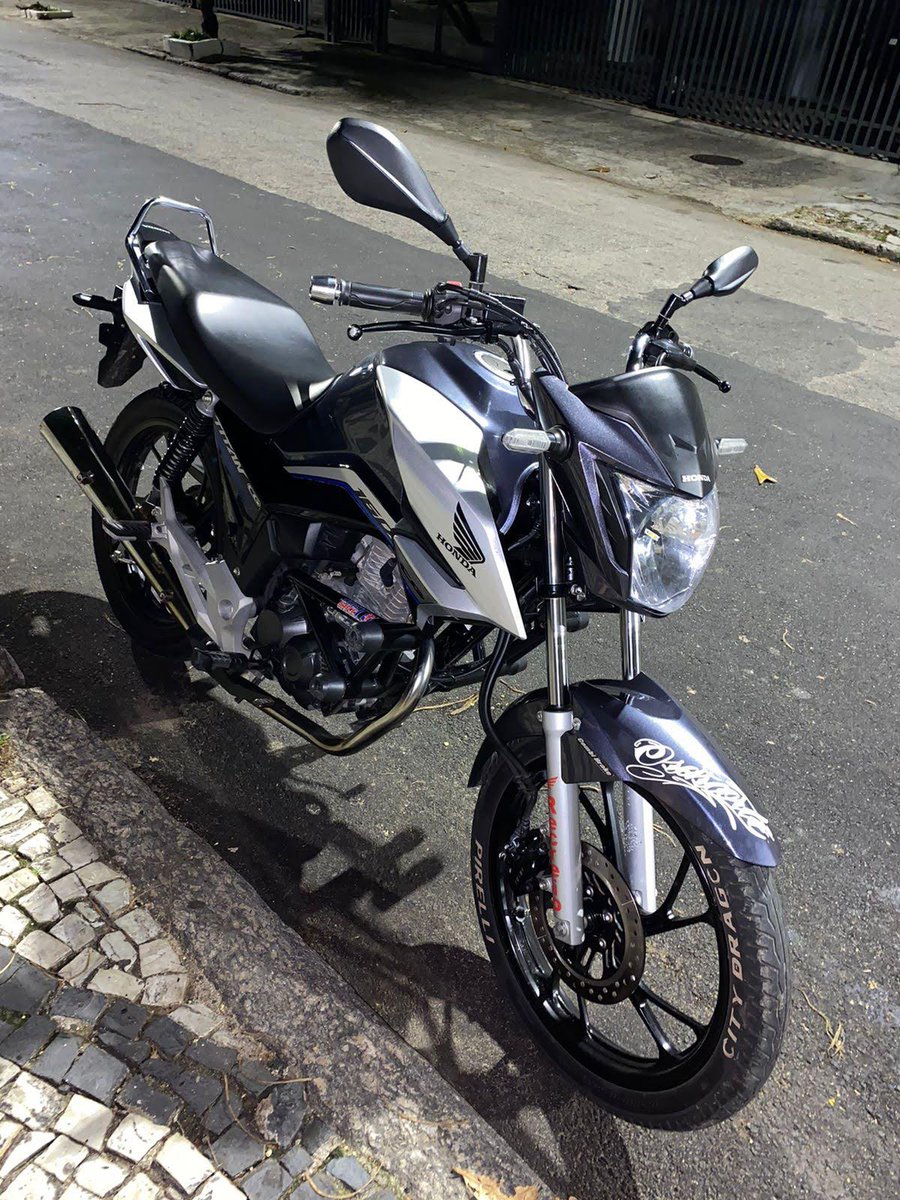Alisonmb15's tweet photo. Roubaram minha moto hoje 18:30, na Getúlio de moura, perto do supermarket ,quem souber de alguma informação ou souber onde está, entre em contato comigo, quem puder compartilhar pfv 😭😭😭🙏🏻🙏🏻🙏🏻 https://t.co/GpkThpoQvy