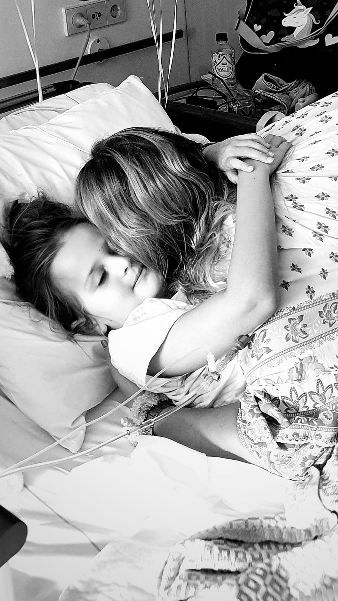 Vandaag is het Wereld Meningitis Dag. Vandaag vertellen wij het verhaal van Djalissa die #NAH krijgt na hersenvliesontsteking. Een tijd van angst, hoop en foute diagnoses.
bit.ly/3ZPy85d
#meningitis #hersenvliesontsteking #worldmeningitisday #hetzaljemaargebeuren