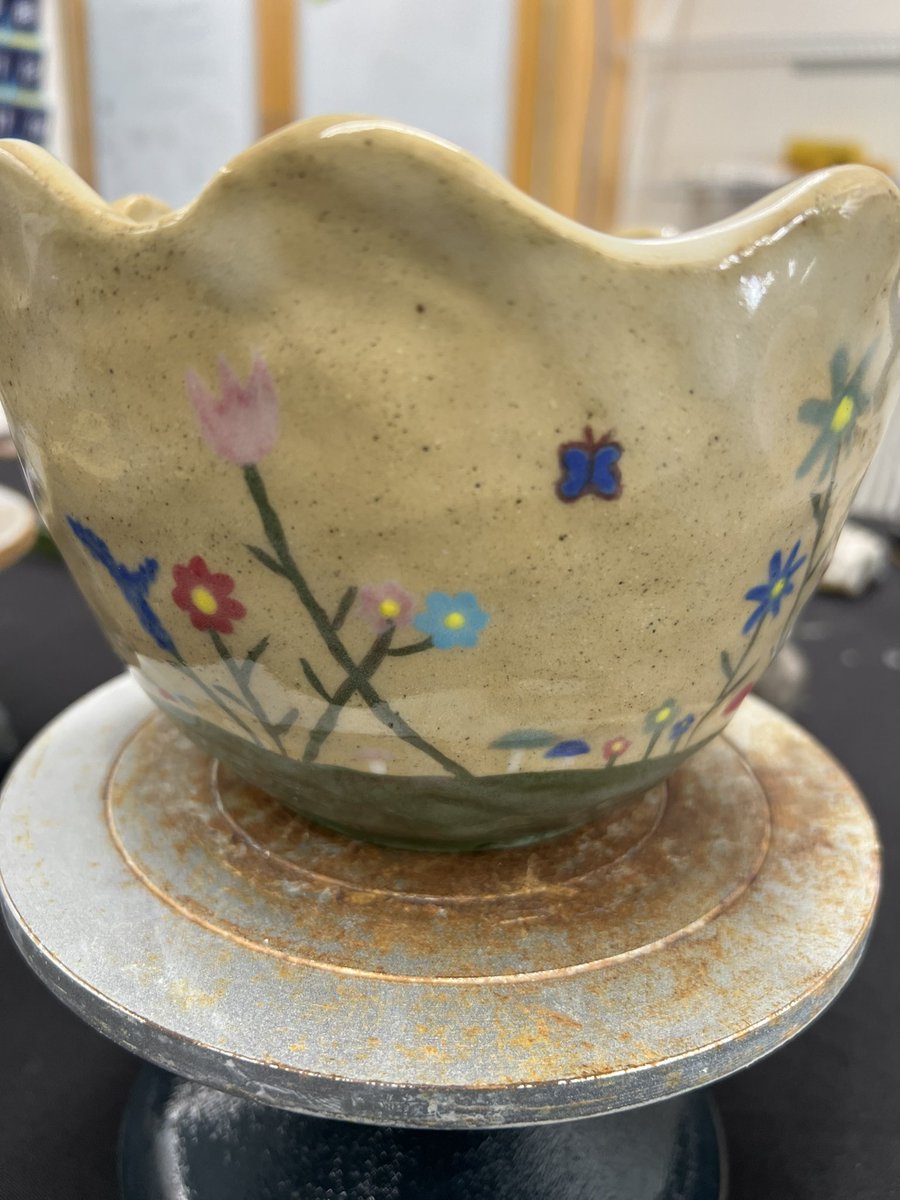 Dianalamaestra's tweet photo. 6 weeks into ceramics class & seniors @hightechhigh exhibited their learned talents both on & off the wheel! #shareyourlearning #exhibitions #art #vapa https://t.co/XMbZUFG3WU