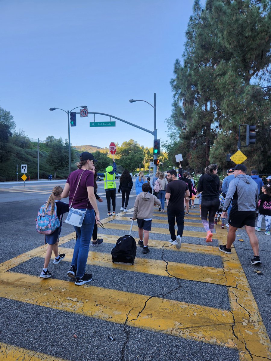 Dr. Jacqueline Duncan (@duncanlvusd) on Twitter photo What a lovely day to walk to school with our <a href="/BLDolphins/">Bay Laurel Dolphins</a> families! Thank you to our students, parents, staff, and to <a href="/CityofCalabasas/">City of Calabasas</a> Mayor Shapiro <a href="/lawdjs/">david shapiro</a> for joining us! #godolpins #lvusd #proudprincipal What a lovely day to walk to school with our <a href="/BLDolphins/">Bay Laurel Dolphins</a> families! Thank you to our students, parents, staff, and to <a href="/CityofCalabasas/">City of Calabasas</a> Mayor Shapiro <a href="/lawdjs/">david shapiro</a> for joining us! #godolpins #lvusd #proudprincipal