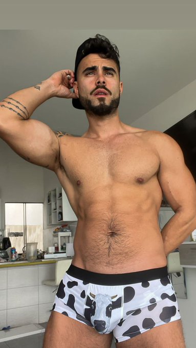 Hey ? https://t.co/3MIOB8w158 #NuevoContenido https://t.co/9fFudZ89EM