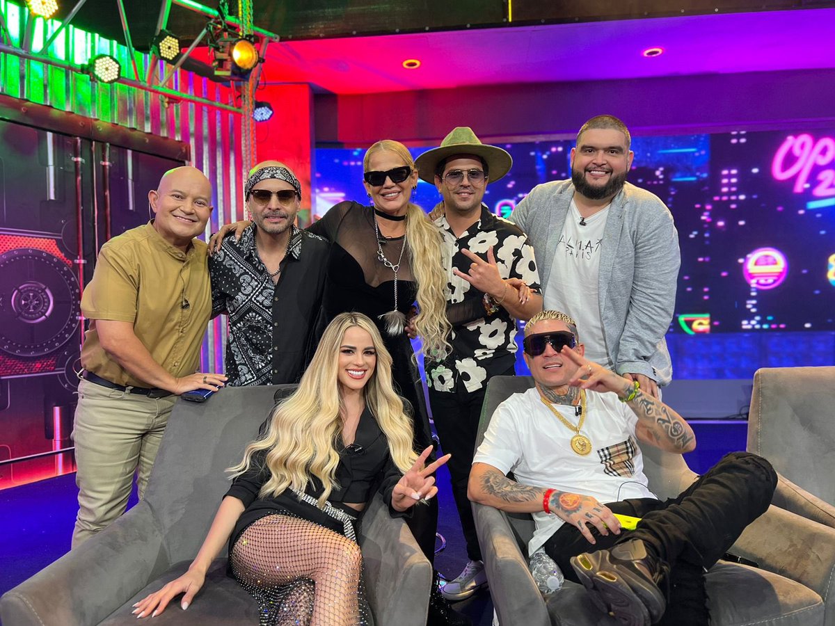 LaCaseteraMX's tweet image. Próximamente en SNSerio por @multimediostv con @lamolechida @NiurkaOficial #migueldiaz #osmanigarcia @snseriotvof #lacasetera