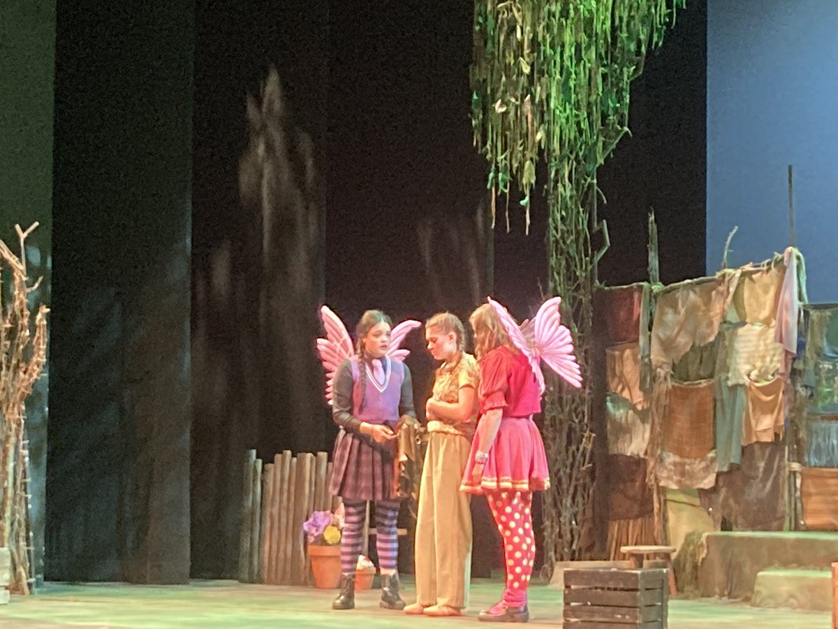 TalawandaSS's tweet photo. Thank you Miami University Theatre Department for sharing the performance "With Two Wings" with Talawanda students today! https://t.co/MhLhPsMHSi