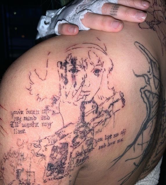 memeSTlaurent's tweet image. Unknown