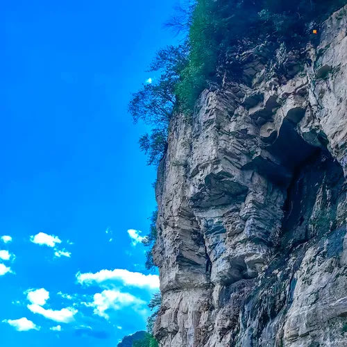 พี่จ้าน ถ่ายรูปนี้ที่ ถ้ำเทียนกง
ใน Lianquanxianggu ที่ huairou ปักกิ่งค่ะ รวมถึงเซ็ตวันเกิดหลายๆรูปก็ถ่ายที่ Lianquanxianggu นี่แหละ เค้าบอกกันว่าเป็นจุดชมวิวเฉพาะกลุ่ม ยังไม่ได้พัฒนาเต็มที่

SHINING STAR XIAO ZHAN DAY #Happy32ndXIAOZHAN #XiaoZhan32in23 

huairou