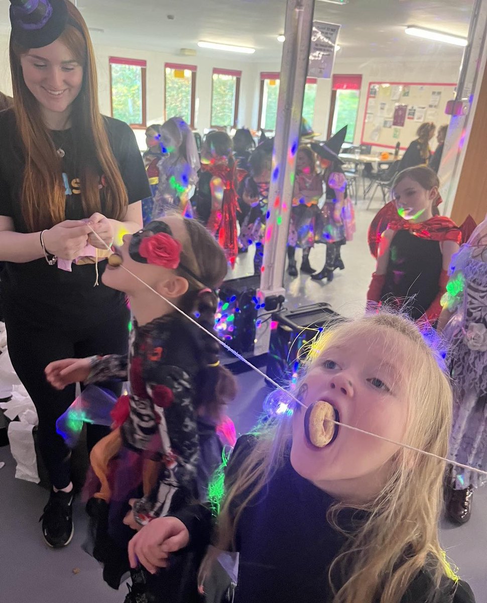 Kidsizeltd's tweet photo. Throwback to last years awesome Halloween party!📷
We still have a few spaces left for our Halloween party and our October holiday clubs! Make sure to head over to https://t.co/E3izRAF1US to book your child in!📷
#throwback #ThrowbackThursday #Halloween https://t.co/3xz4QMYW6q