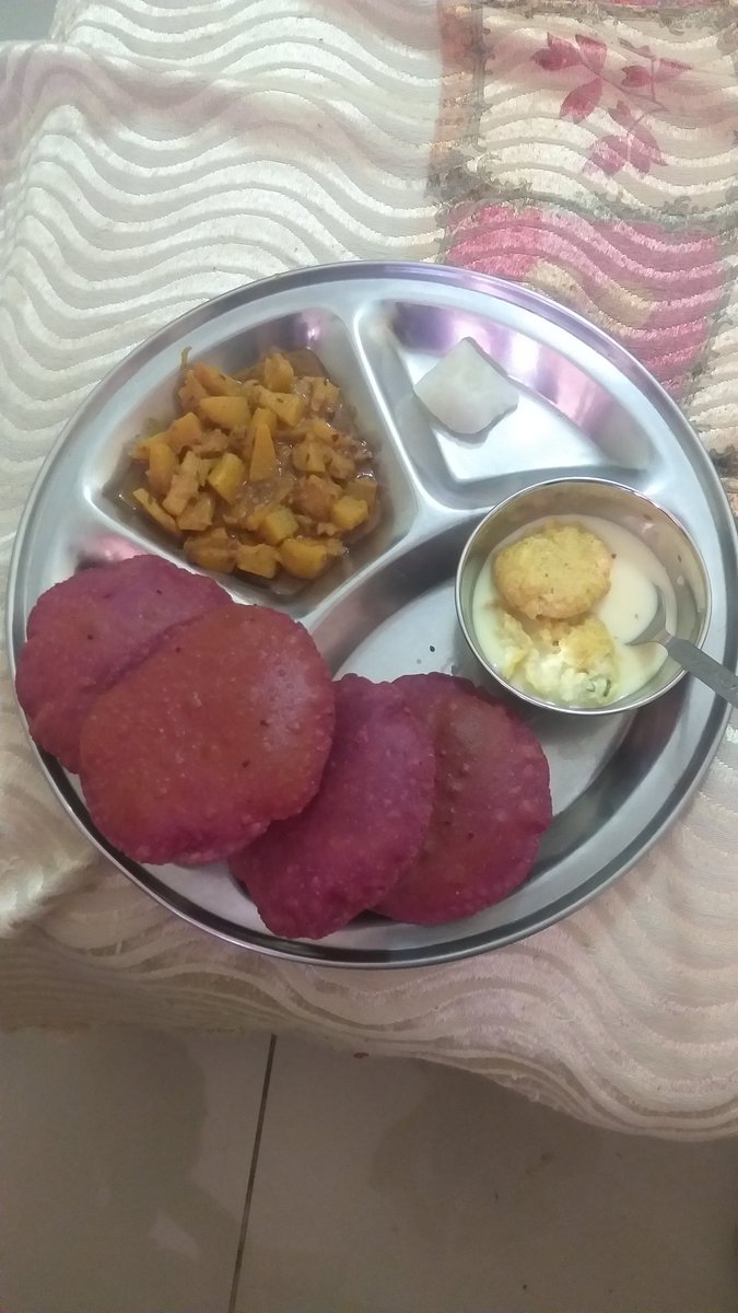 rajnisingh66's tweet photo. #GoodMorningTwitterWorld
#thursdayvibes
#beetrootpuri https://t.co/4qN2N6FvQs
