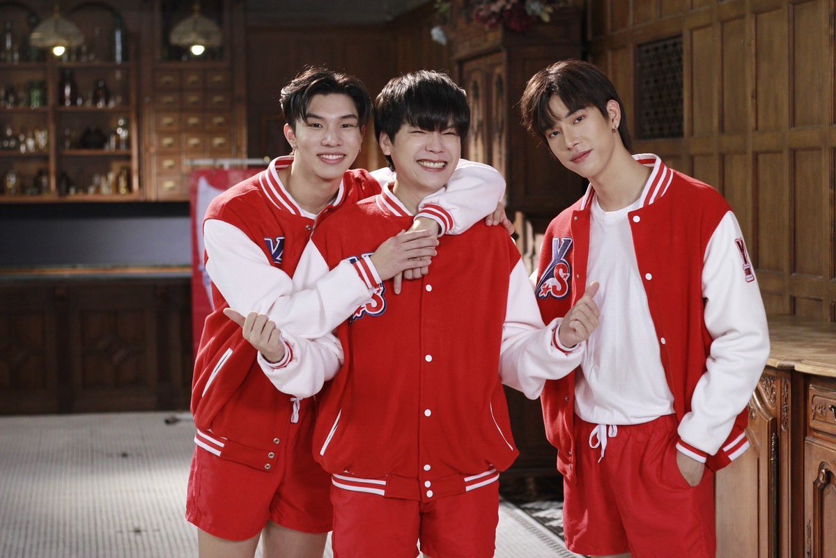 OnmagTh's tweet photo. “Y Star Challenge” EP.5 ลุ้นตาแตก!!! 12 หนุ่ม อัพสกิลนายแบบ โชว์ความซี้ทายภาพปริศนา ติดตาม “Y Star Challenge” EP.5 กันได้ใน วันศุกร์ที่ 6 ตุลาคมนี้ เวลา 23.00-24.00 น. ทางช่อง GMM 25
#ystarchallenge #YStarChallengeEp5
#artonabangkok #ProGoldInfinity https://t.co/k5eqKi7rsc