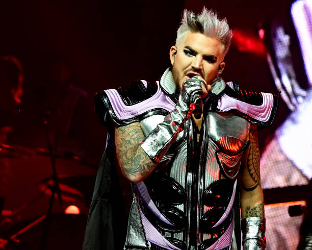 . <a href="/adamlambert/">ADAM LAMBERT</a> 's 7 outfits tonight! 😍😍👑
#RhapsodyTour #QAL 
instagram.com/p/CyADKAOsKaW/…
instagram.com/p/CyAHMr7u507/
instagram.com/p/Cx__fCPODqC/
gettyimages.co.uk/photos/adam-la…