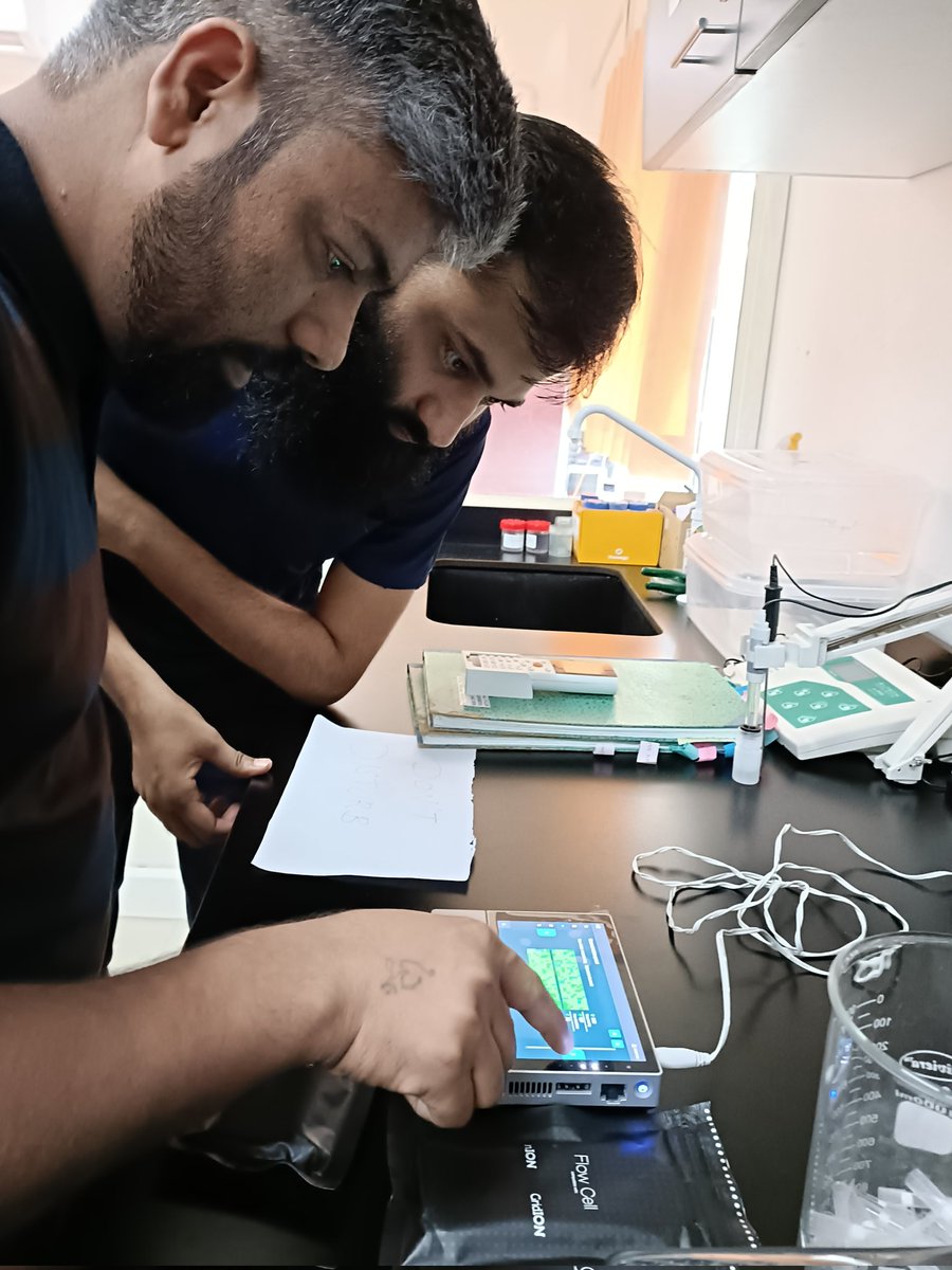 Our outreach team and science ambassadors are at @kufos_kochi to demonstrate sequencing via @nanopore. We are looking forward to collaborating with @LabRajeev and getting to learn the intricacies of citizen science from his lab's extensive experience. Thanks to Dr. Rajeev